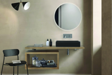 Rubinetto a Muro con Placca