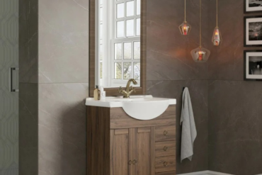Mobili bagno antico